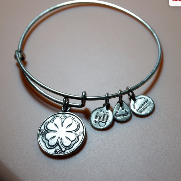 Alex and Ani Silver 4-Leaf Clover Charm Bracelet - Picture 1 of 2